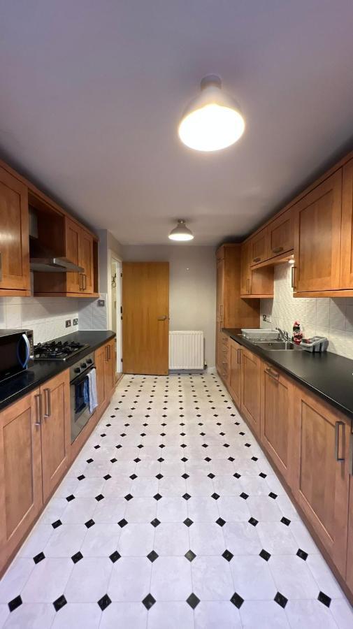 Edinburgh City Centre - Powderhall Modern Spacious 2 Bedroom Apartment With Free Parking Luaran gambar