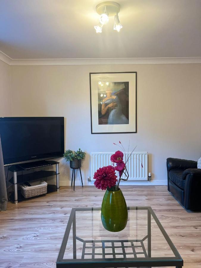 Edinburgh City Centre - Powderhall Modern Spacious 2 Bedroom Apartment With Free Parking Luaran gambar