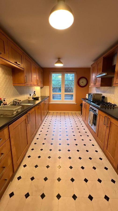 Edinburgh City Centre - Powderhall Modern Spacious 2 Bedroom Apartment With Free Parking Luaran gambar